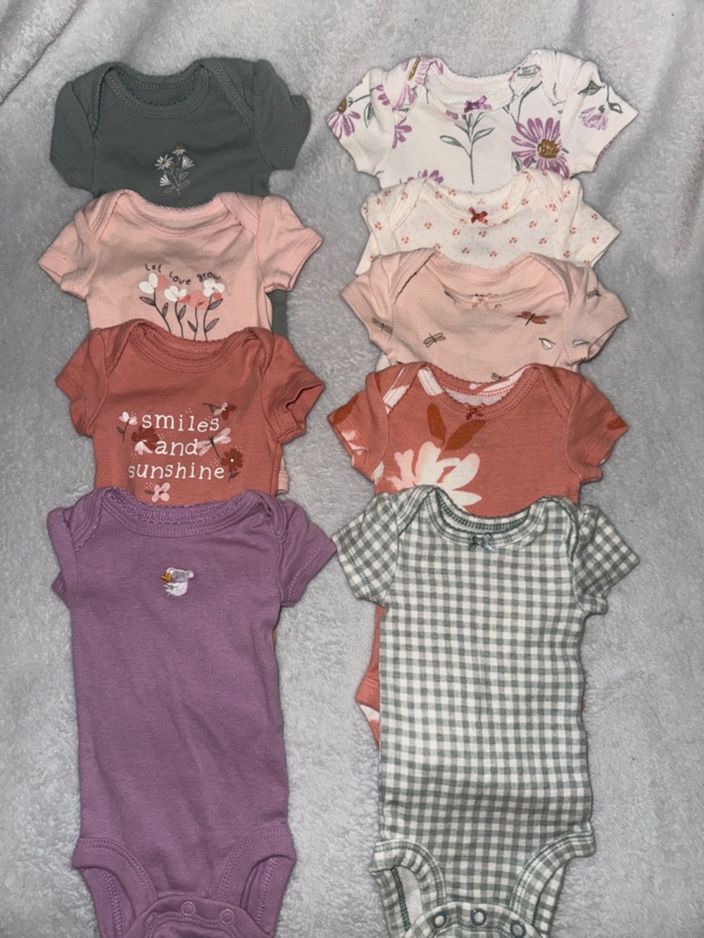 20+ item baby Preemie clothing lot/bundle